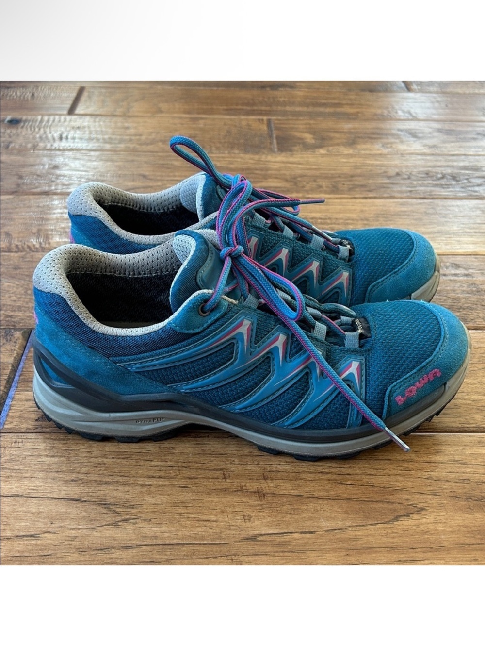 Lowa Innox Pro GTX Lo Waterproof Hiking Shoes Teal Blue Womens Size 7.5